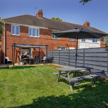 The Dodsworth Modern 4 Bedroom House, Sleeps 8 York Exterior foto